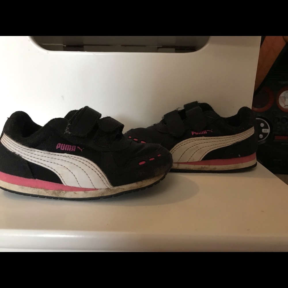 Little girl pumas